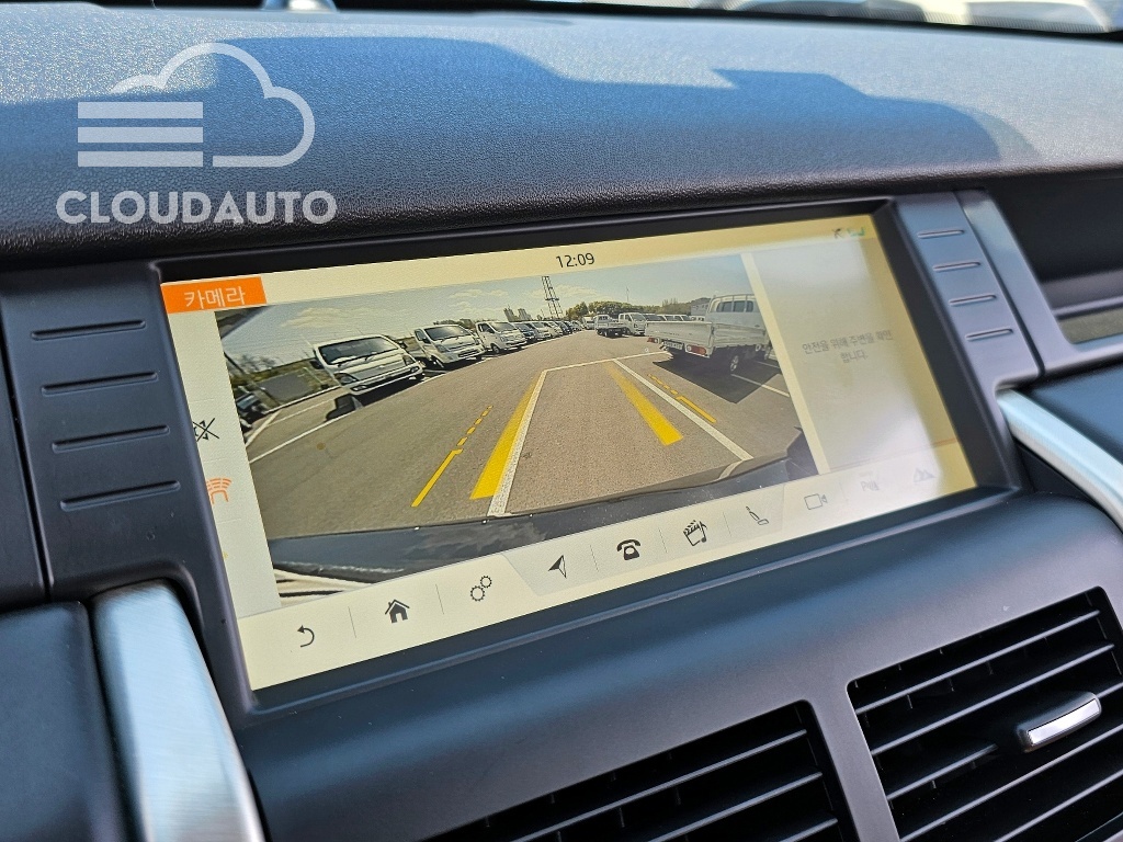 2019 Land Rover Discovery Sport 2.0 TD4 HSE Luxury - Image 16