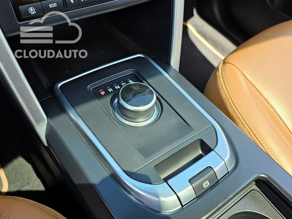 2019 Land Rover Discovery Sport 2.0 TD4 HSE Luxury - Image 9