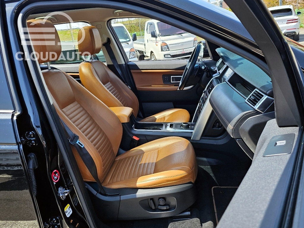2019 Land Rover Discovery Sport 2.0 TD4 HSE Luxury - Image 10