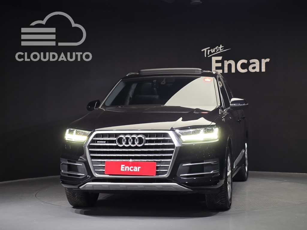 2019 Audi Q7 45 TFSI - Image 3