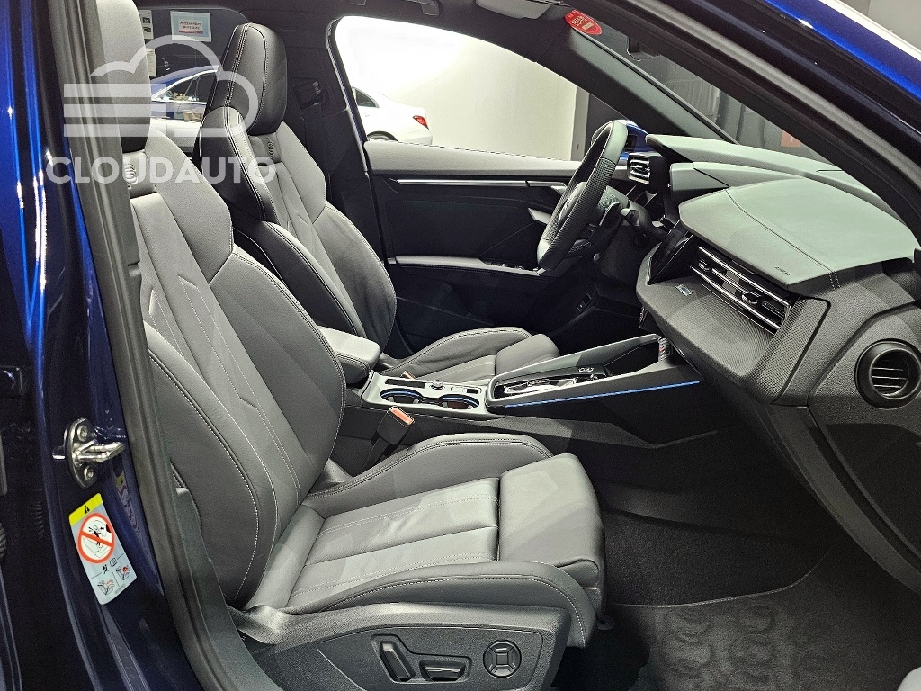 2025 Audi A3 40 TFSI Premium - Image 10