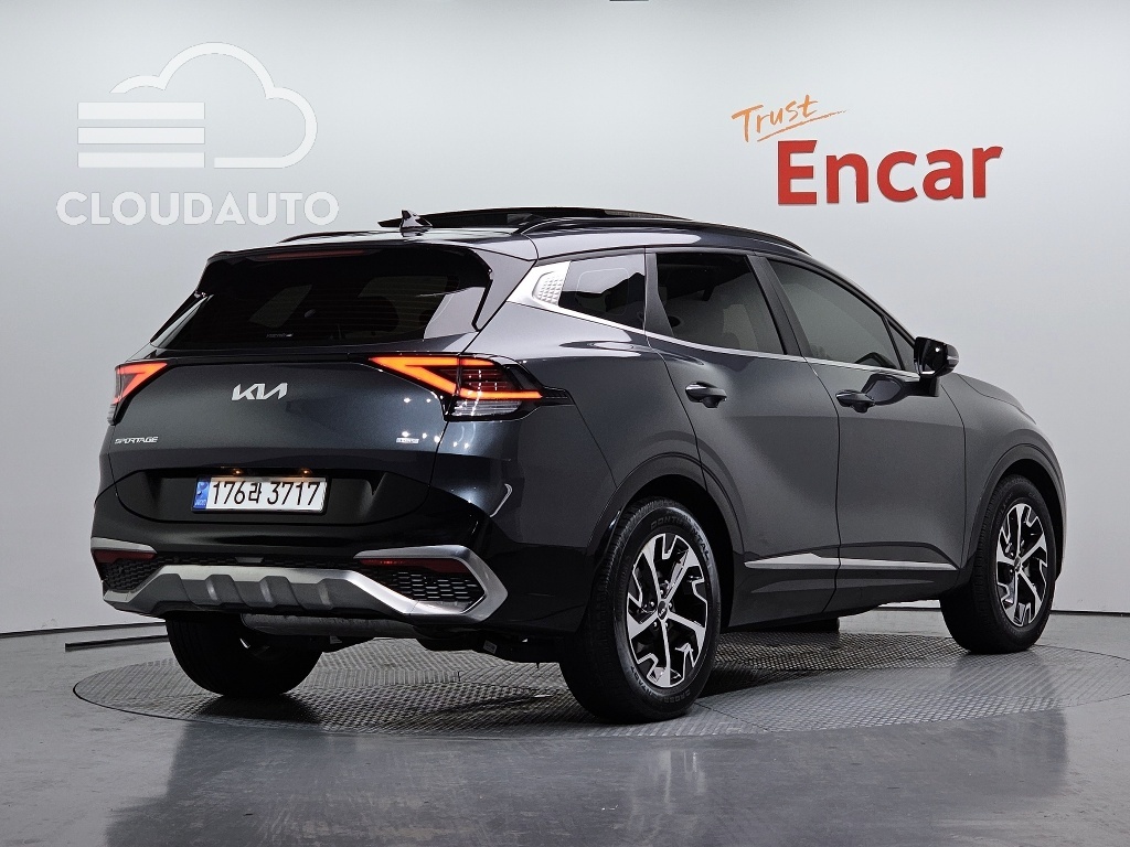 2022 Kia Sportage Signature 2WD - Image 2
