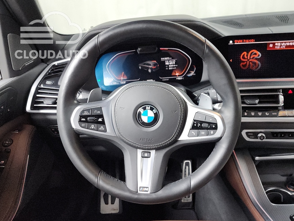 2021 BMW X5 xDrive 40i M Sports - Image 13