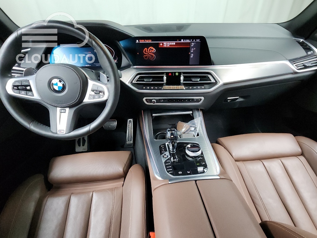 2021 BMW X5 xDrive 40i M Sports - Image 7
