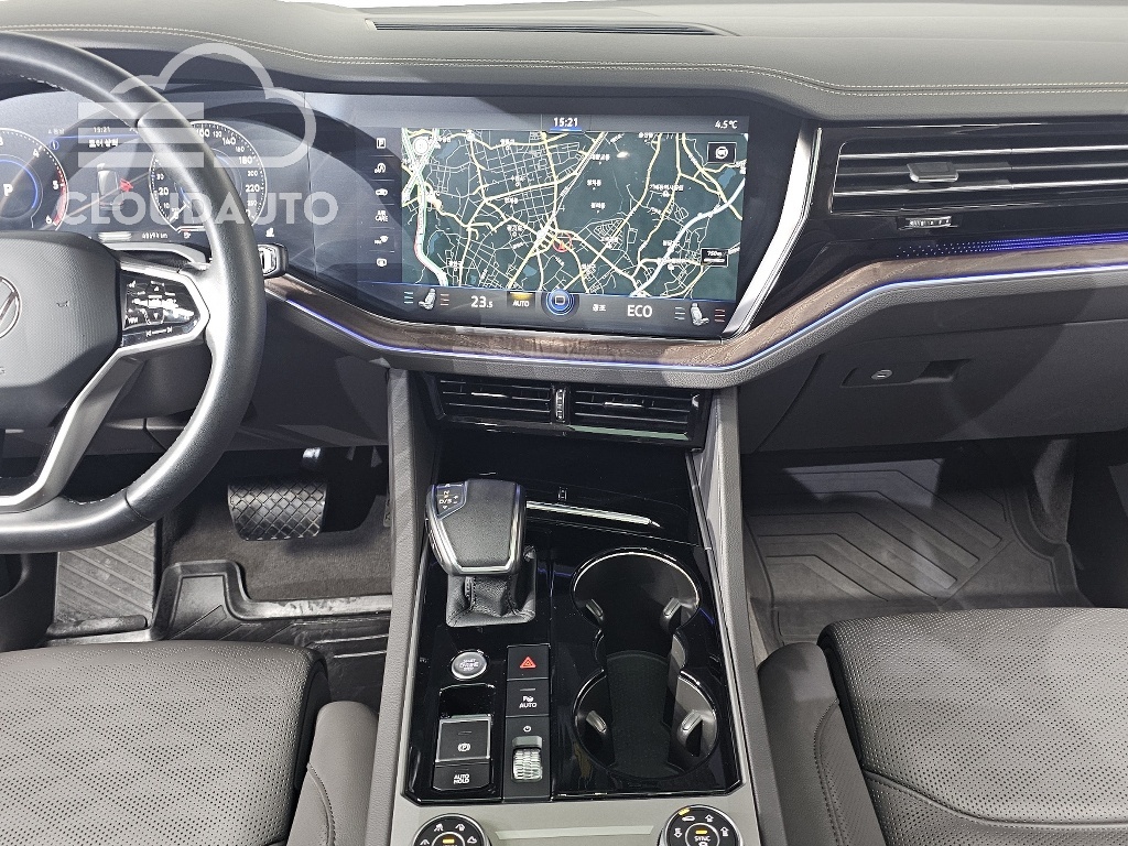 2023 Volkswagen Touareg 3.0 TDI Prestige - Image 14