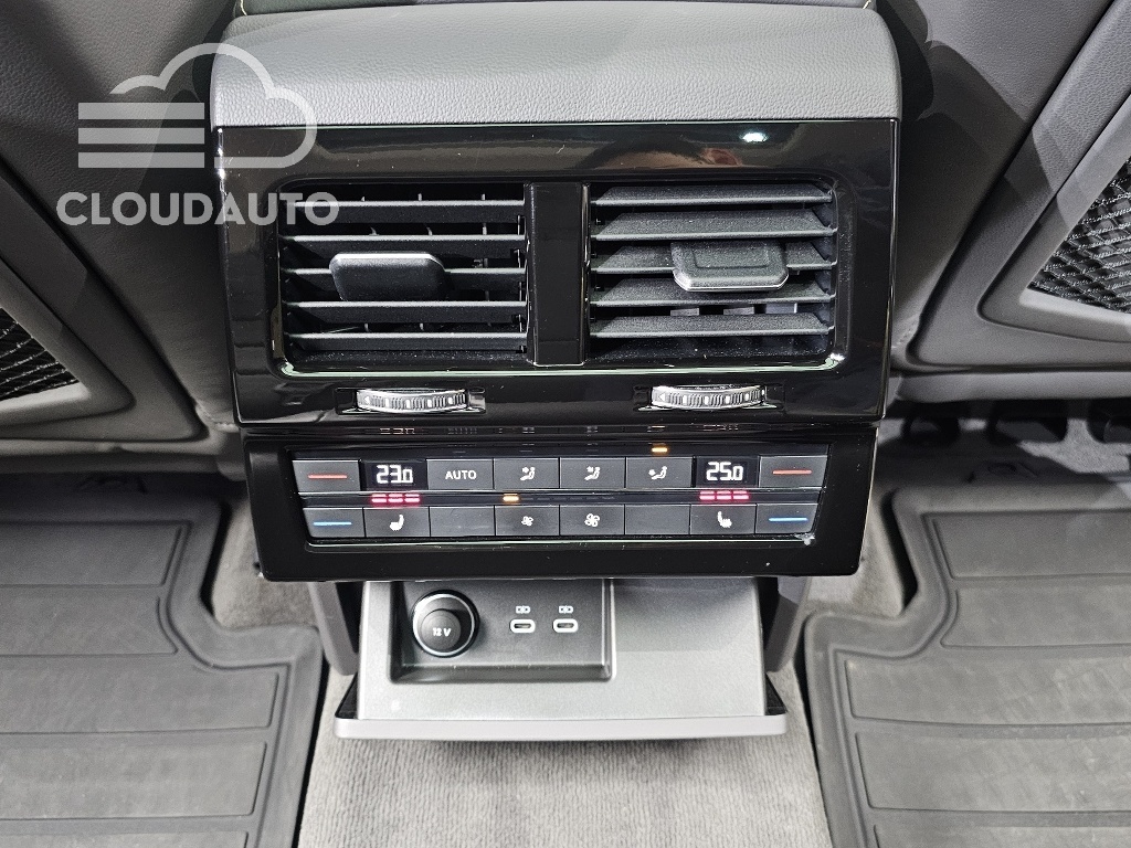2023 Volkswagen Touareg 3.0 TDI Prestige - Image 18