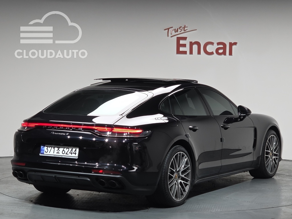 2021 Porsche Panamera 2.9 AWD - Image 2