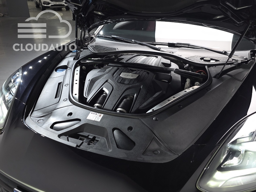 2021 Porsche Panamera 2.9 AWD - Image 6