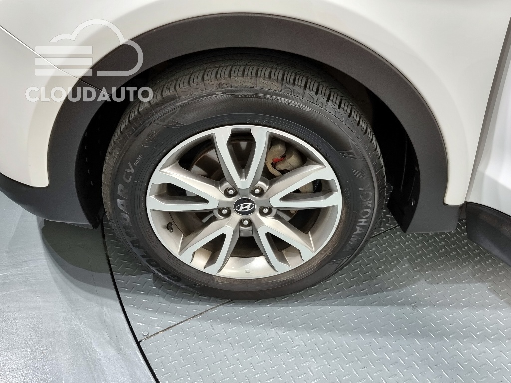 2013 Hyundai Santa Fe Diesel 2.0 2WD Premium - Image 5