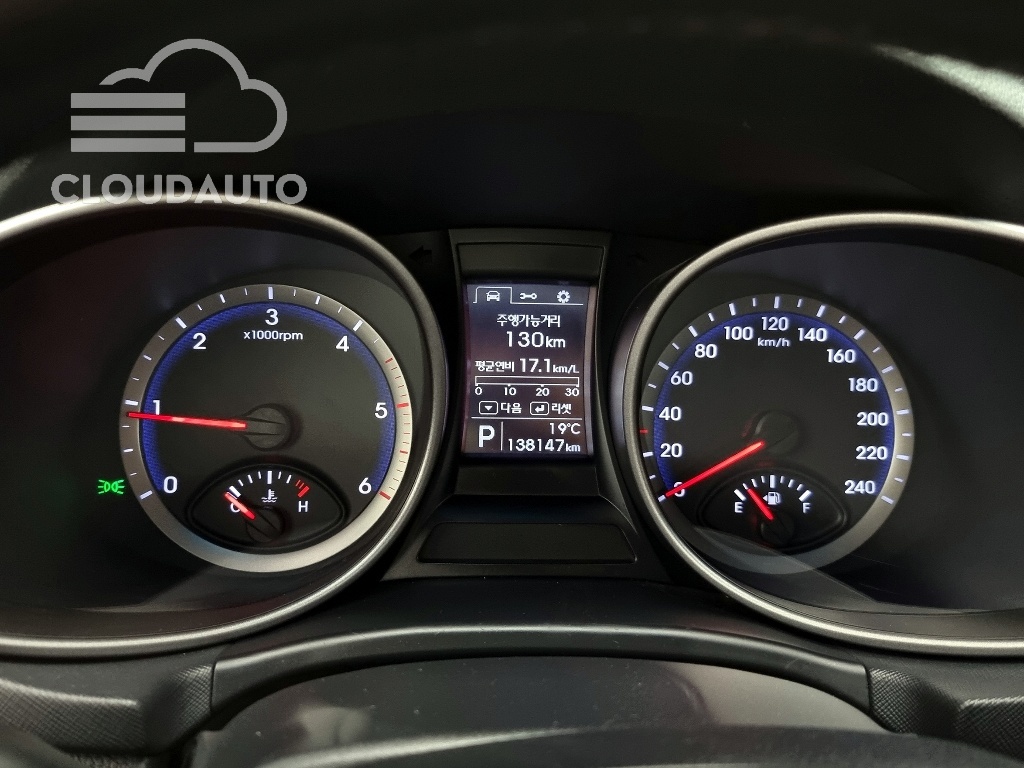 2013 Hyundai Santa Fe Diesel 2.0 2WD Premium - Image 8