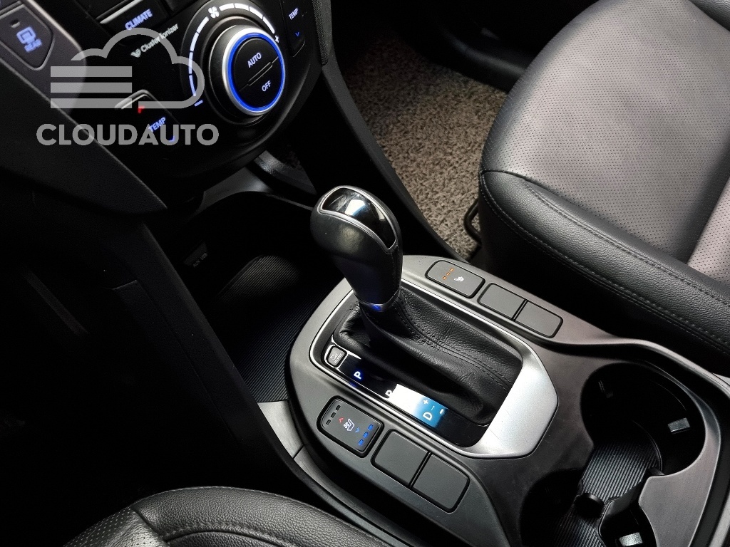 2013 Hyundai Santa Fe Diesel 2.0 2WD Premium - Image 9