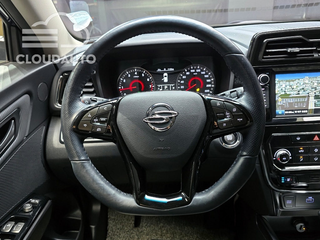 2021 SsangYong Tivoli Gasoline 1.5 2WD - Image 13