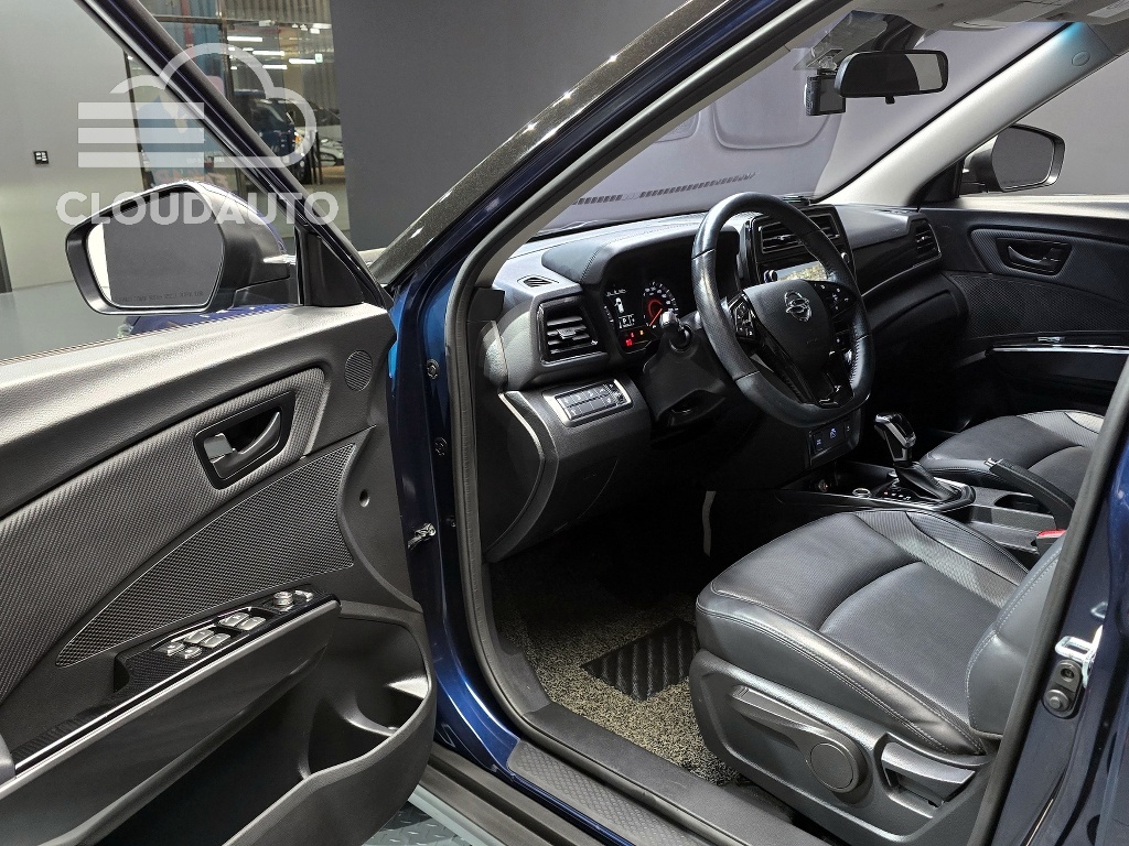 2021 SsangYong Tivoli Gasoline 1.5 2WD - Image 10