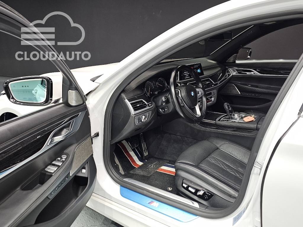 2018 BMW 7 Series 730Ld xDrive M Sports - Image 11