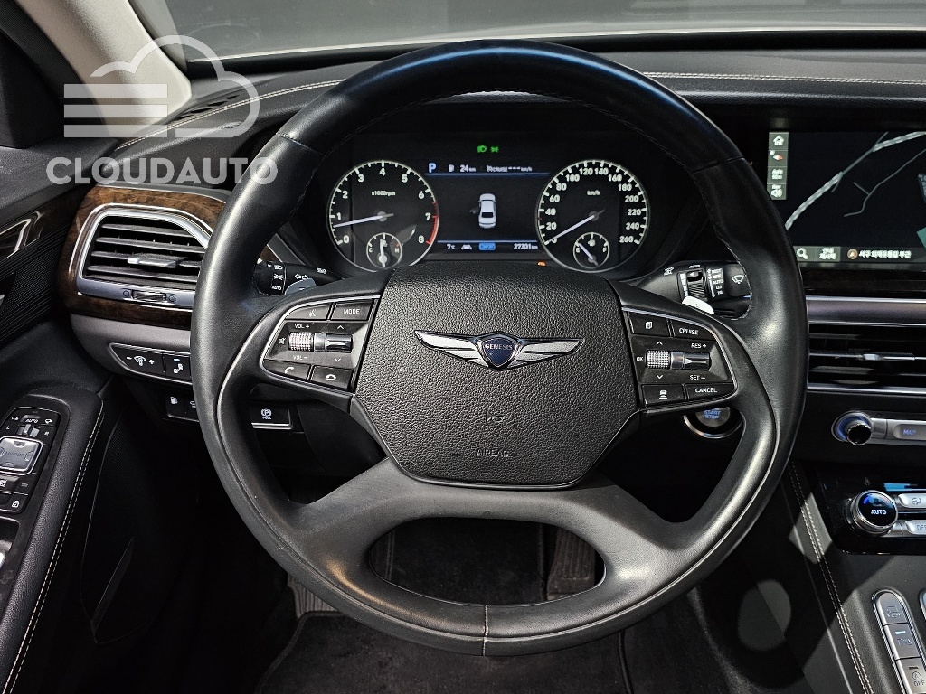 2019 Genesis G90 3.8 - Image 14