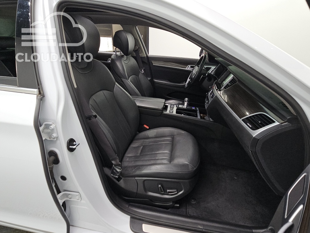 2018 Genesis G80 3.3 GDI - Image 11
