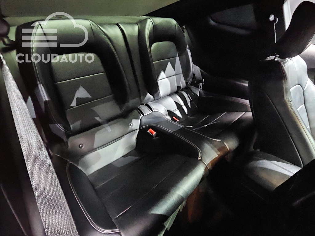 2016 Ford Mustang Coupe - Image 12