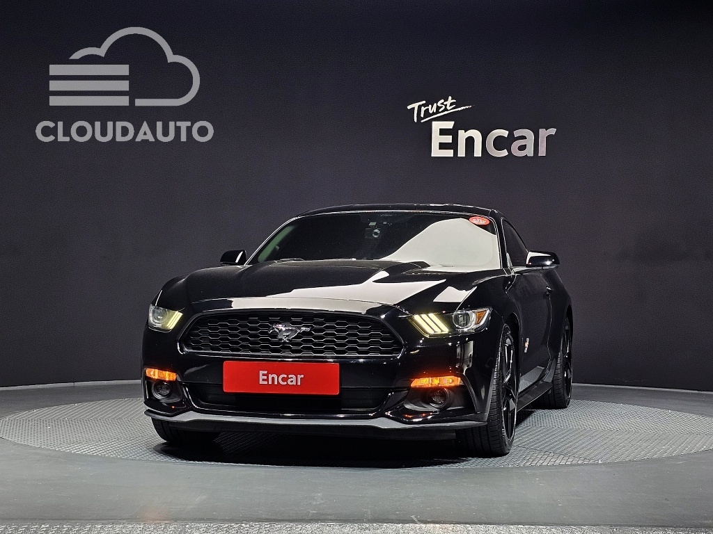 2016 Ford Mustang Coupe - Image 3