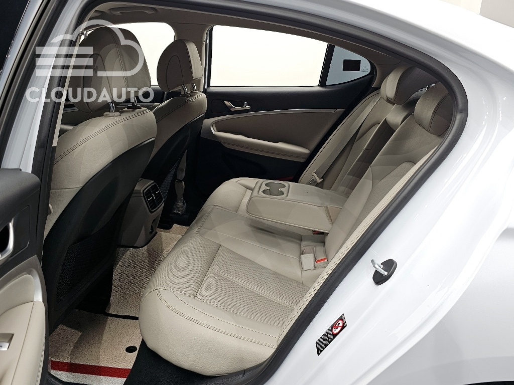 2018 Genesis G70 2.2D AWD - Image 12
