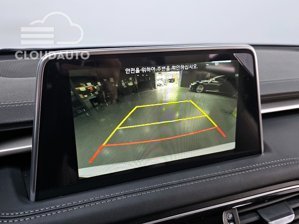 2018 Genesis G70 2.2D AWD - Image 16