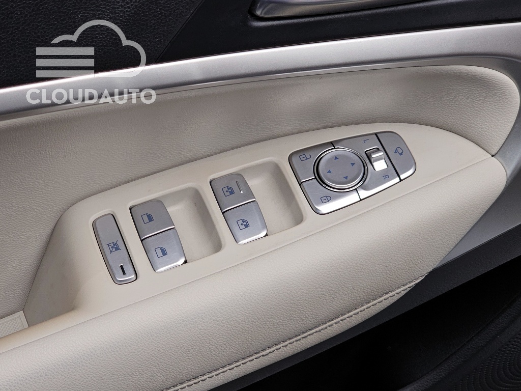2018 Genesis G70 2.2D AWD - Image 19