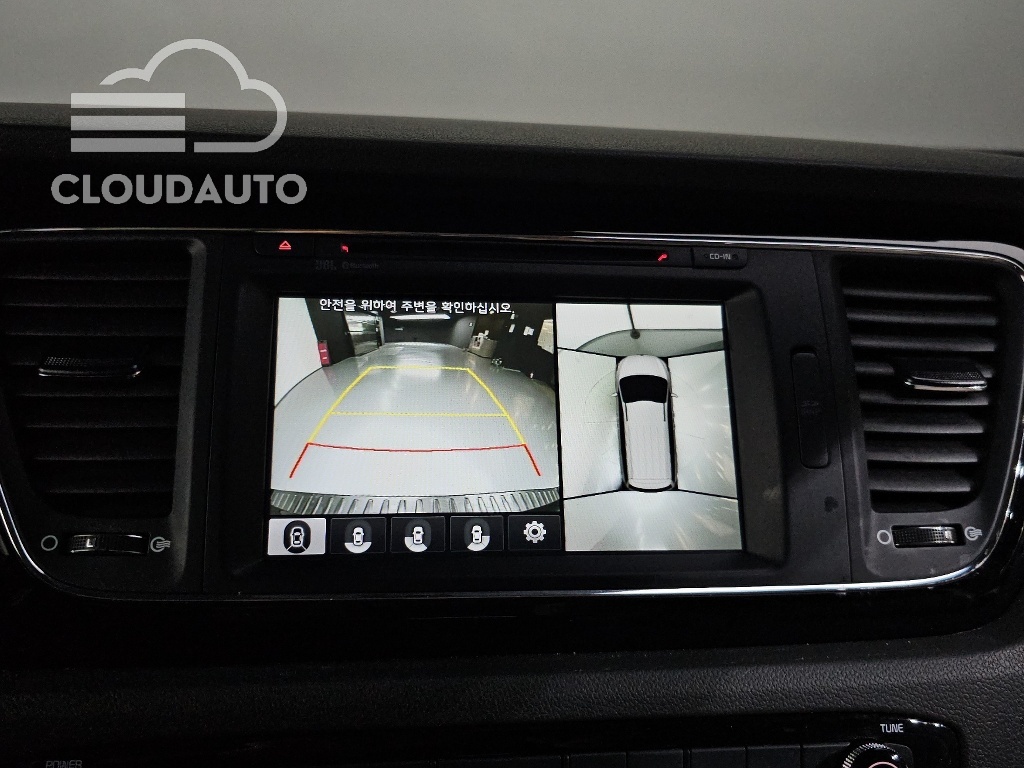 2018 Kia Carnival Gasoline 7 - Image 15