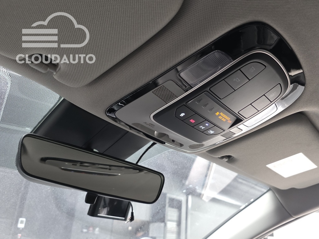 2021 Hyundai Santa Fe Gasoline 2.5T 2WD - Image 17