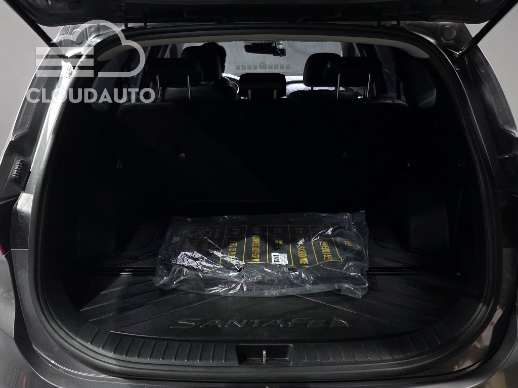 2021 Hyundai Santa Fe Gasoline 2.5T 2WD - Image 20