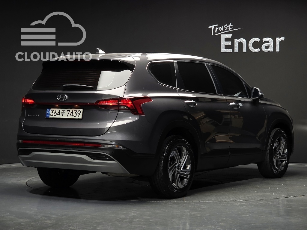 2021 Hyundai Santa Fe Gasoline 2.5T 2WD - Image 2