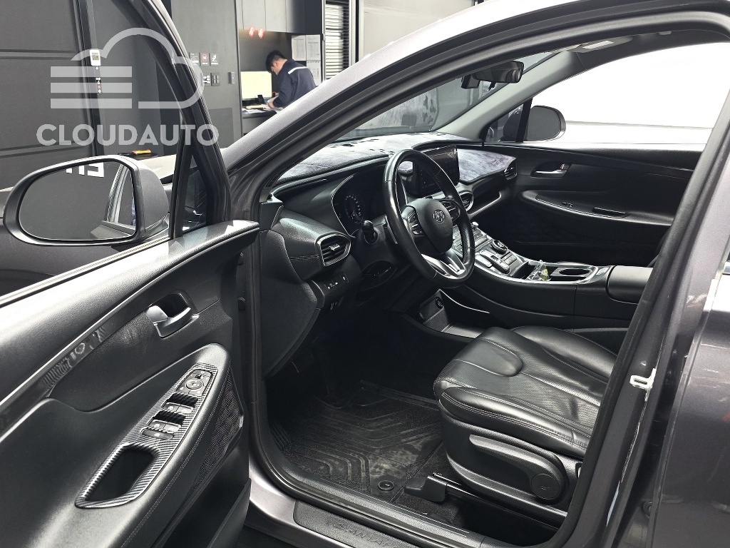 2021 Hyundai Santa Fe Gasoline 2.5T 2WD - Image 10