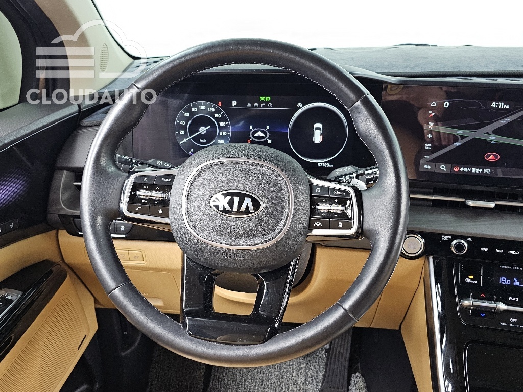 2021 Kia Carnival 9 Signature - Image 13