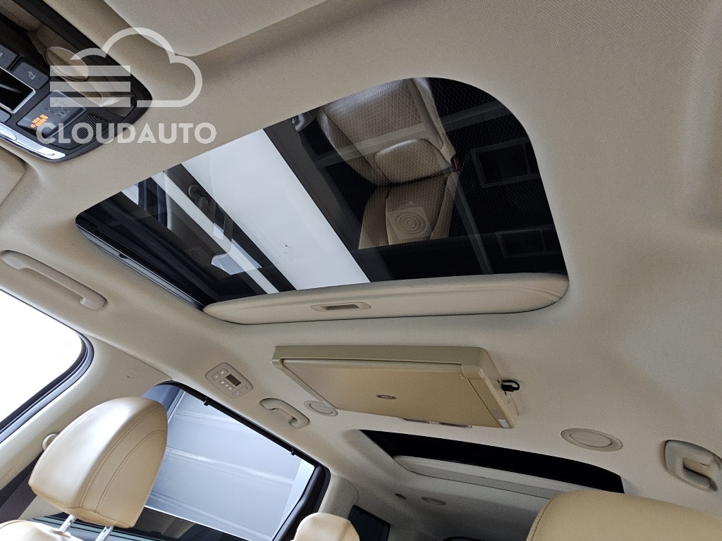 2021 Kia Carnival 9 Signature - Image 17