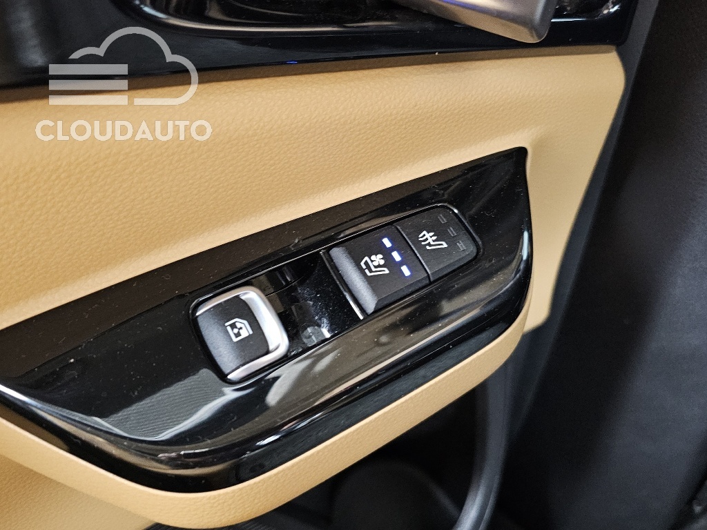 2021 Kia Carnival 9 Signature - Image 19