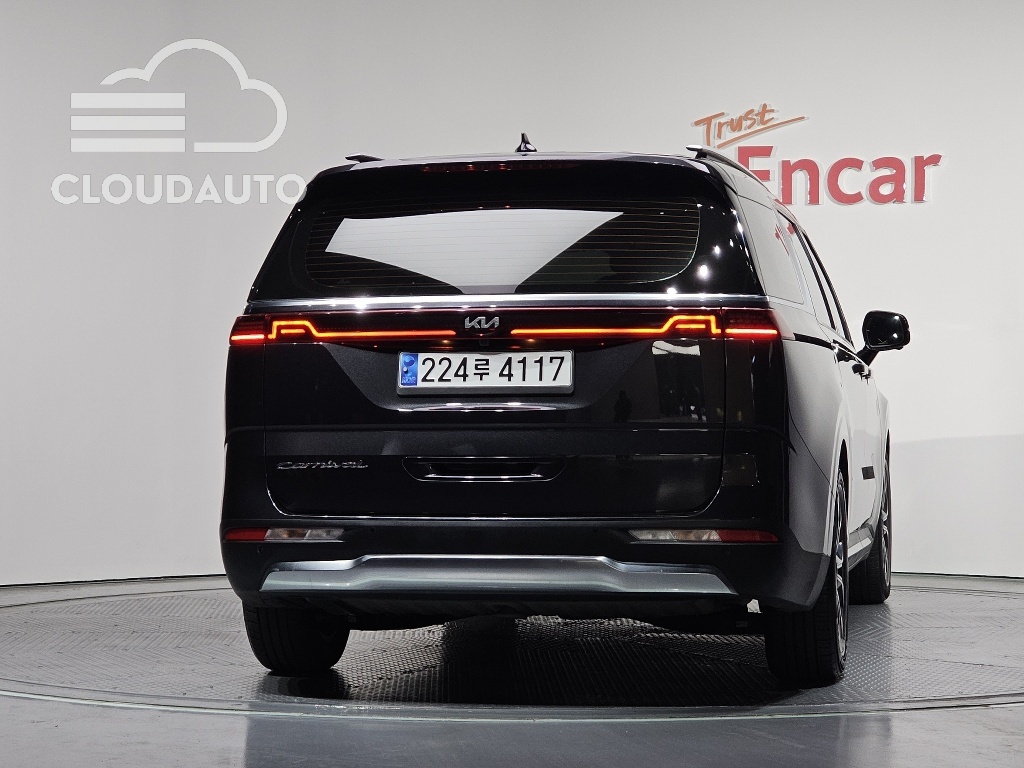 2021 Kia Carnival 9 Signature - Image 4