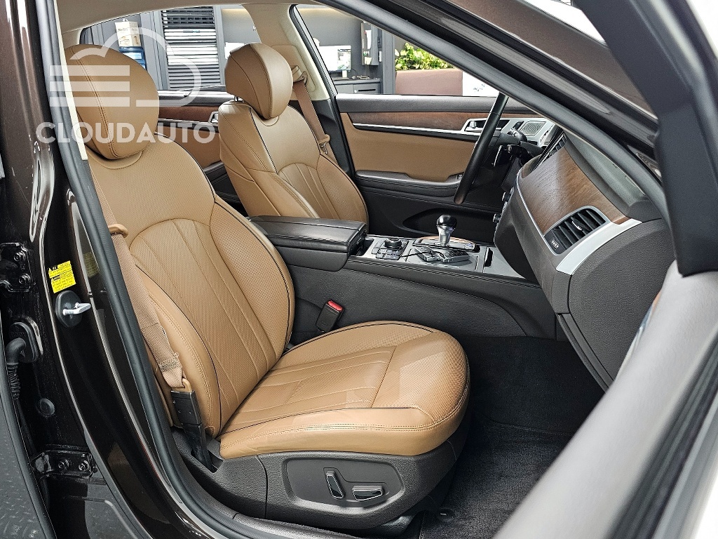 2018 Genesis G80 3.3 GDI AWD - Image 10