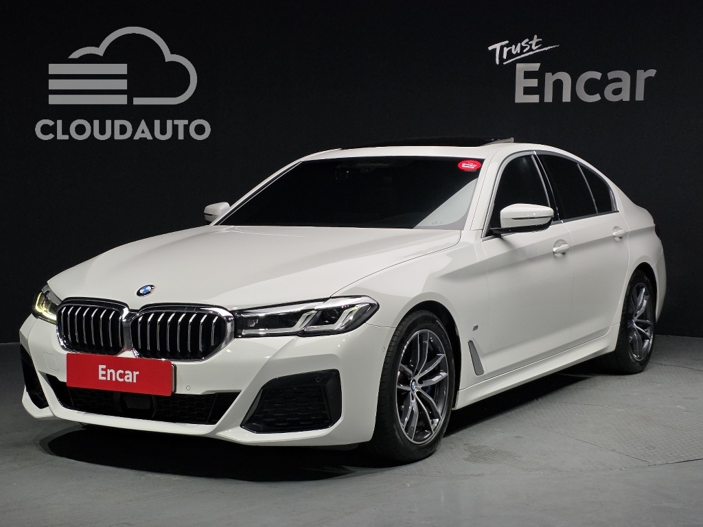 2022 BMW 5 Series 520i M Sports