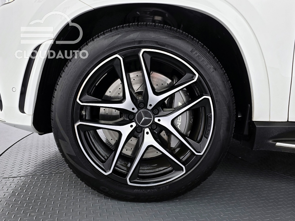 2021 Mercedes-Benz GLE AMG GLE53 4MATIC+ Coupe - Image 5
