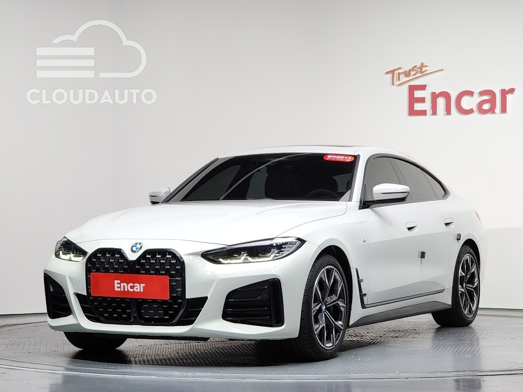 2024 BMW 4 Series 420i M Sports Coupe - Image 11