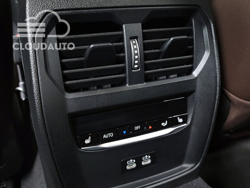 2024 BMW 4 Series 420i M Sports Coupe - Image 20