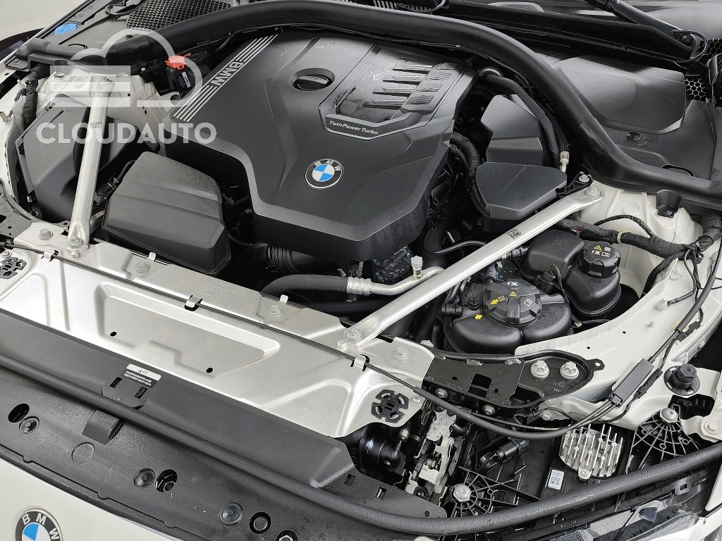 2024 BMW 4 Series 420i M Sports Coupe - Image 6