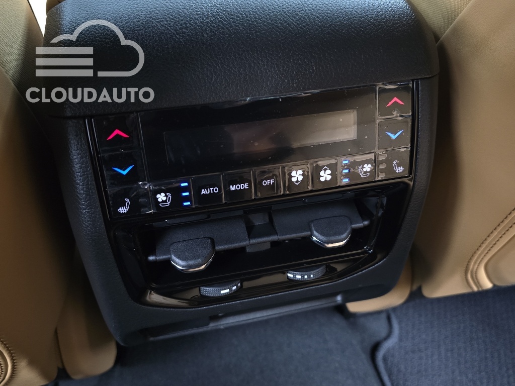 2023 Jeep Grand Cherokee 4xe - Image 19
