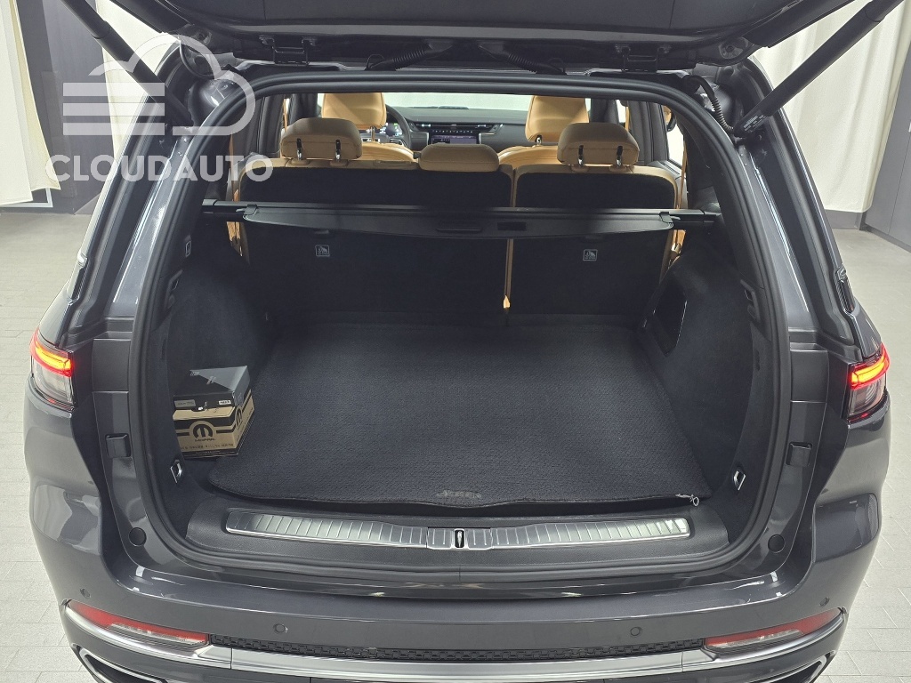 2023 Jeep Grand Cherokee 4xe - Image 20