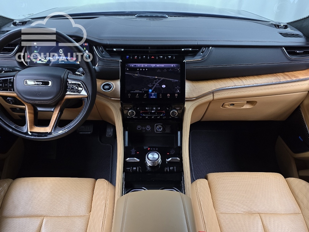 2023 Jeep Grand Cherokee 4xe - Image 7