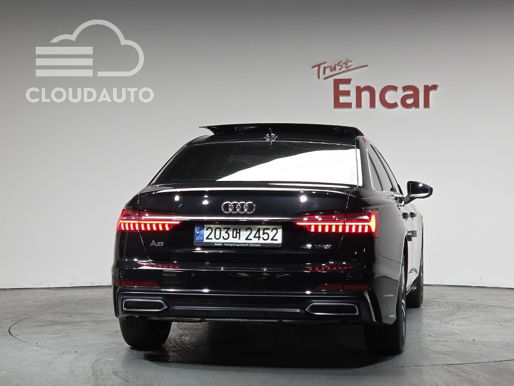 2023 Audi A6 45 TFSI Premium - Image 4