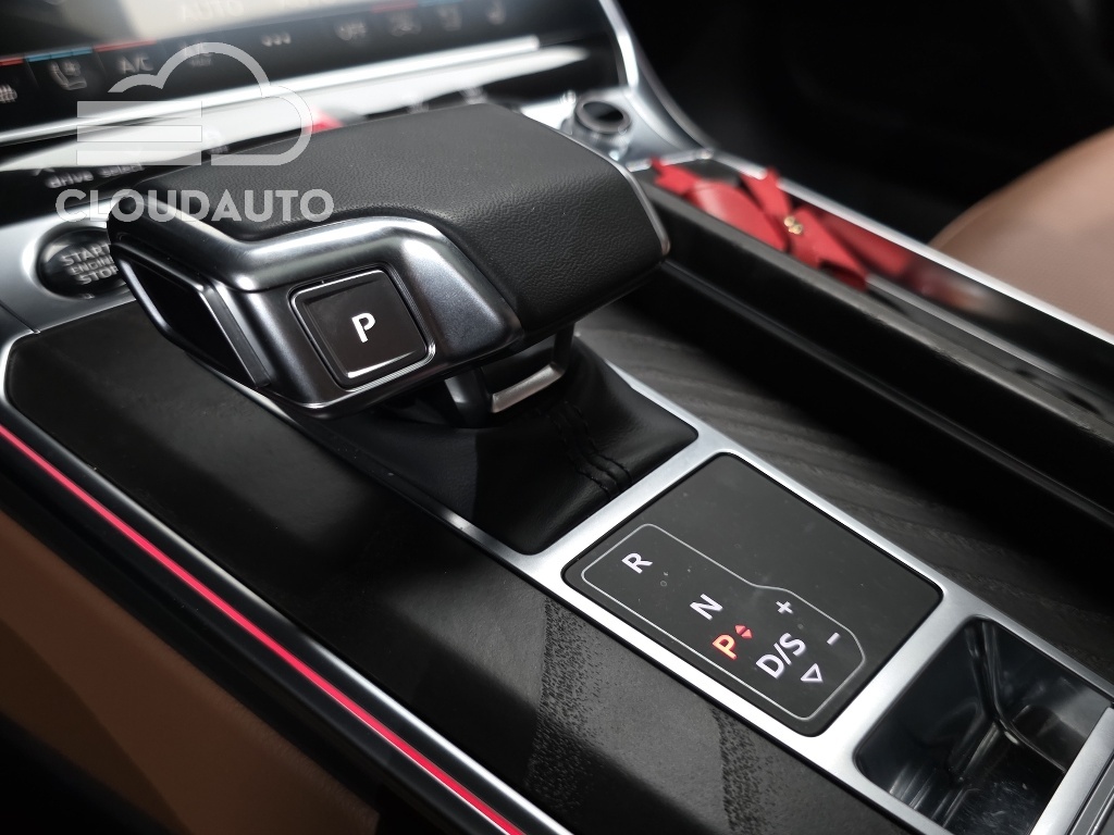2023 Audi A6 45 TFSI Premium - Image 9