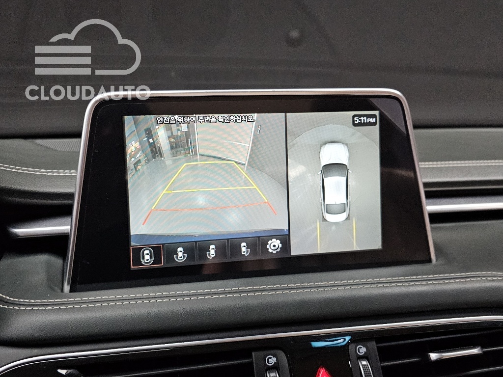 2019 Genesis G70 2.0T - Image 15