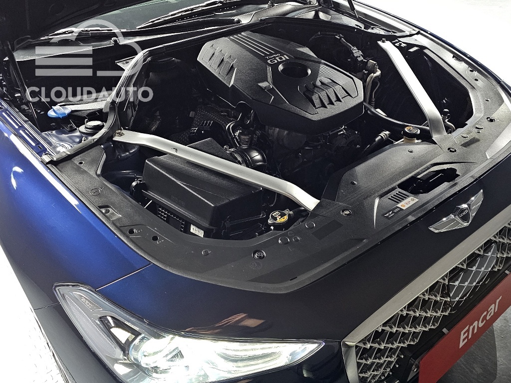 2019 Genesis G70 2.0T - Image 6