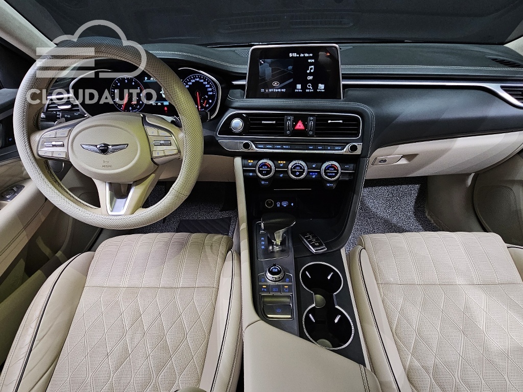 2019 Genesis G70 2.0T - Image 7
