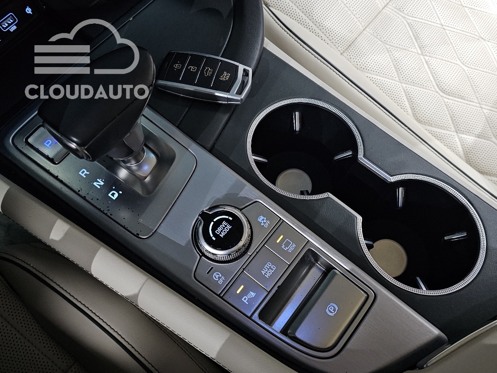 2019 Genesis G70 2.0T - Image 9