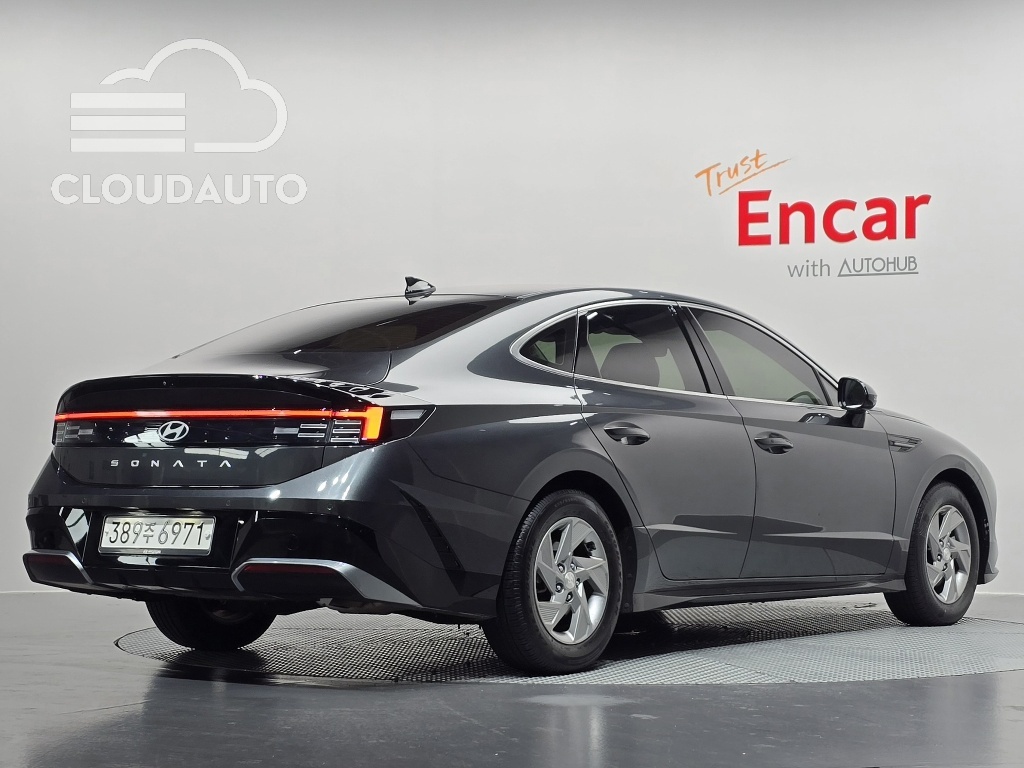 2024 Hyundai Sonata 2.0 LPG - Image 2